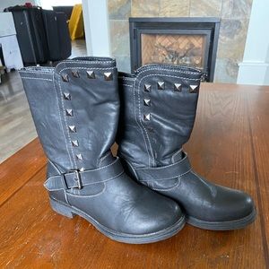 Leather moto boots